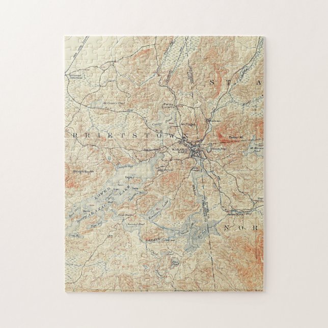 Puzzle Aldea y área del lago Saranac en Adirondacks (Vertical)