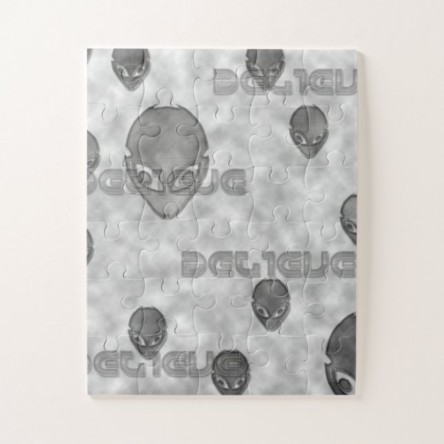 Puzzle Alien Believe (Vertical)