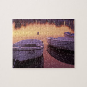Puzzle Amanecer sobre el puerto de Stari Grad con pesca