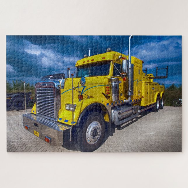 Puzzle American Trucks Big Rigs On the Road Tow Truck (Horizontal)