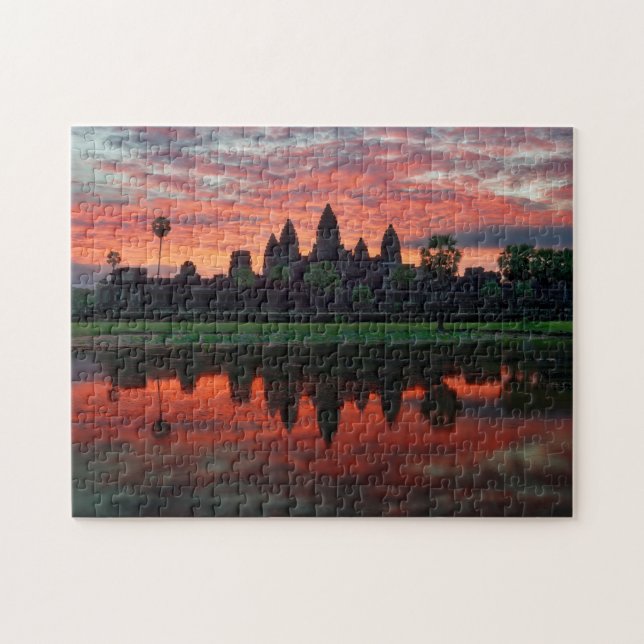 Puzzle Angkor Wat reflexiona en estanque en Camboya (Horizontal)
