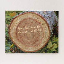 Árbol forestal tallado en humedales rústicos