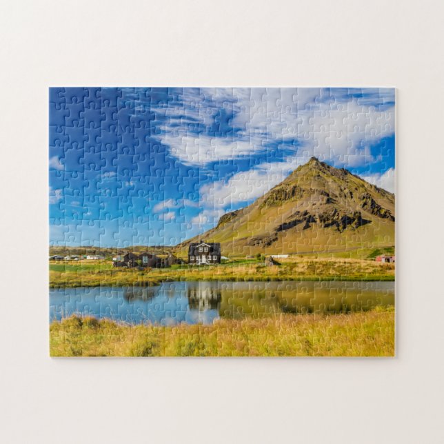 Puzzle Arnarstapi Amtmansshus Y Monte Stapafell, Islandés (Horizontal)