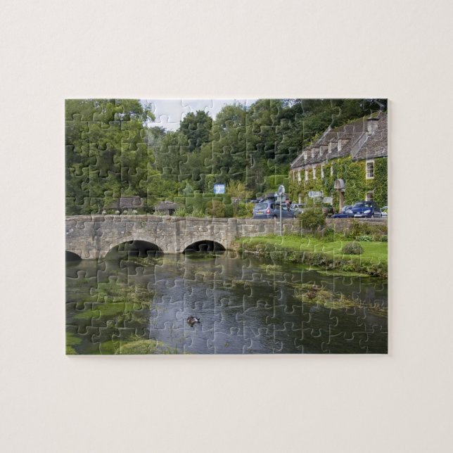 Puzzle Arroyo de truchas en el pueblo de Bibury, (Horizontal)