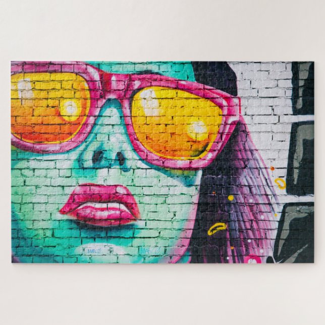 Puzzle Arte callejero de una mujer que usa gafas de sol r (Horizontal)