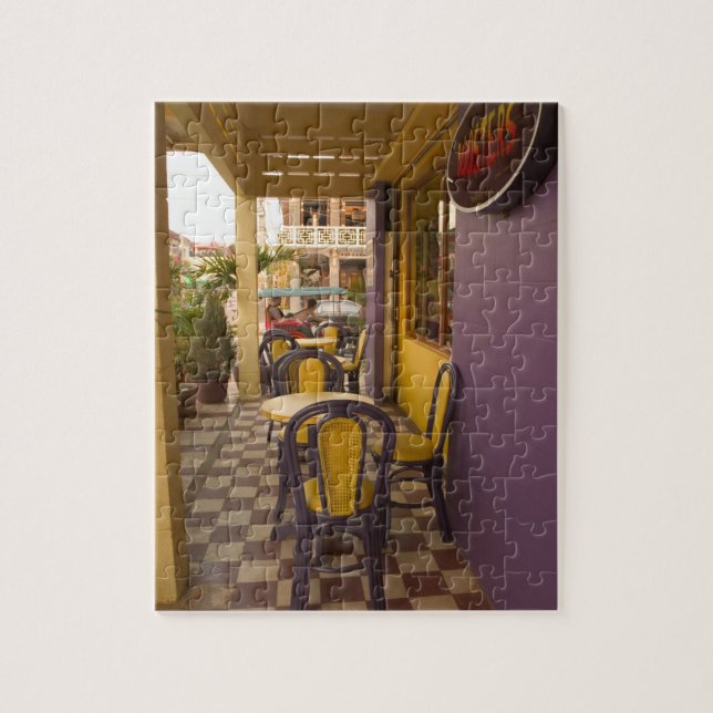 Puzzle Asia, Camboya, Siem Reap, cafetería. (Vertical)