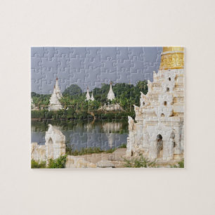 Puzzle Asia, Myanmar (Birmania), Mandalay. Un budista