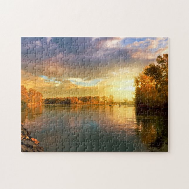 Puzzle Atardecer de otoño en el río. (Horizontal)