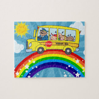 Puzzle Autobús escolar que conduce en un arco iris