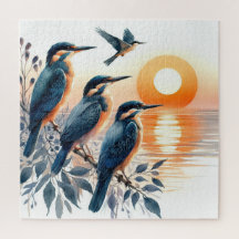 Aves en una rama mirando al mar