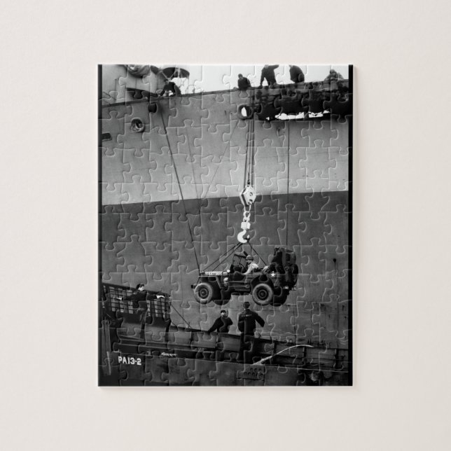 Puzzle Baje lejos.  Abajo va una imagen from_War del jeep (Vertical)