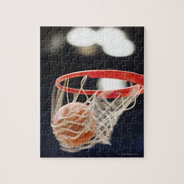 Puzzle Baloncesto en canasta. (Vertical)