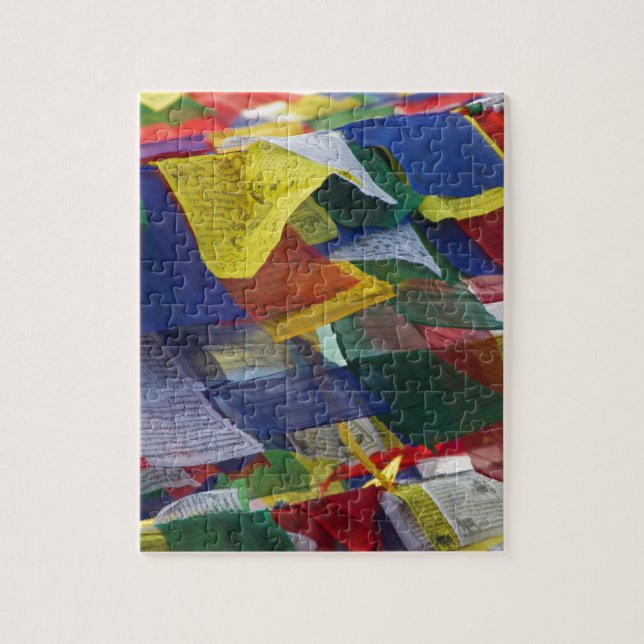 Puzzle Banderas tibetanas del rezo en Boudhanath Stupa (Vertical)