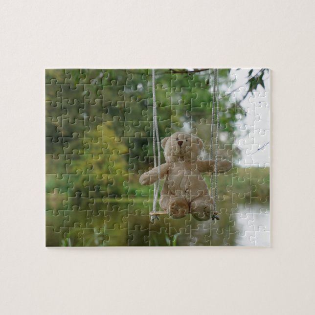 Puzzle Beertje op schommel aan boom (Horizontal)