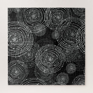 Puzzle Blanco Negro: Formas redondeadas impecables.