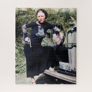 Puzzle Bonnie Parker fumando un puro 1933 Color Redux