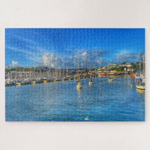 Puzzle Brixham Marina: Puerto deportivo soleado de Devon 