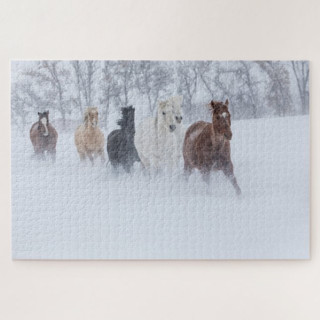 Puzzle Caballos corriendo a través de la nieve (Horizontal)