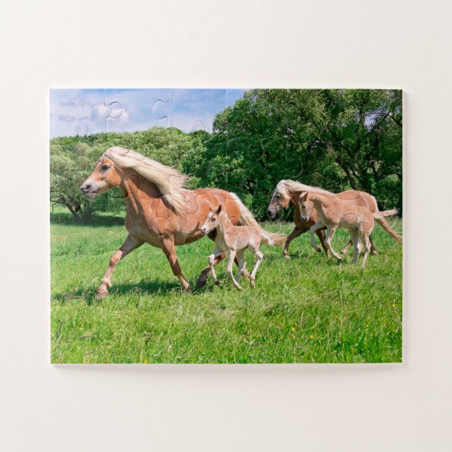 Puzzle Caballos de Haflinger con comidas ricas y divertid (Horizontal)