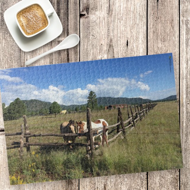 Puzzle Caballos En La Fotografía De La Valla De Tren De S (over head view of jigsaw puzzle of horses at a rustic fence)