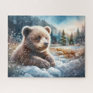 Puzzle Cachorro de Oso Pardo en Nieve Invernal y Pinos