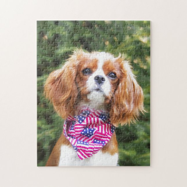 Puzzle Cachorro de raza Cavalier King Charles con bandera (Vertical)