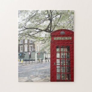 Puzzle Caja de teléfonos rojos y flores de cerezo Londres