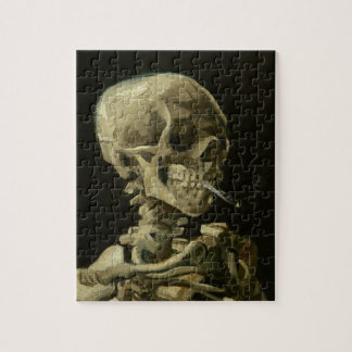 Puzzle Calavera de un esqueleto con cigarrillo en llamas