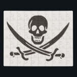 Puzzle Calavera obsidiana espada Bandera pirata de Calico<br><div class="desc">Un crecimiento bajo cruzó las olas, no de la tormenta que se avecinaba en el horizonte, sino de la garganta del capitán Jack. Sus ojos oscuros, que solían brillar con malicia, tenían una mirada estridente mientras observaba el barco que se acercaba. La "venganza", su eslúpulo, se coló ligeramente en el...</div>