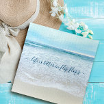 Puzzle California Beach Hace Que La Vida Sea Mejor En Fli<br><div class="desc">"La vida es mejor en las chanzas". Relájese mientras recuerda ver las olas entrar y salir. Respira, explora y disfruta de la soledad de una playa vacía de California cada vez que trabajas en este impresionante rompecabezas de fografía en hielo azul pastel y blanco océano. ¡Hace un gran regalo! Viene...</div>