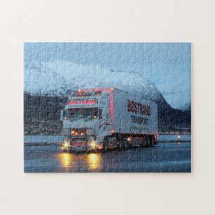 Puzzle Camión europeo de gran tonelaje con cabina sobre e