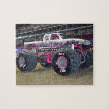 Camión monstruo rosa