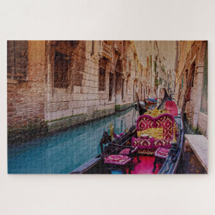 Puzzle Canal con gondola tradicional en Venecia, Italia