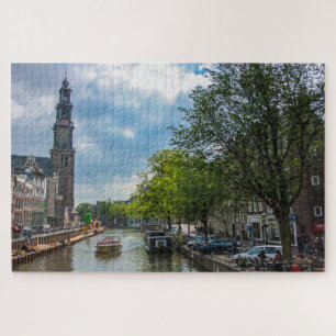 Puzzle Canal y antigua iglesia en Amsterdam, Países Bajos