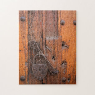 Puzzle Candado en puerta de madera