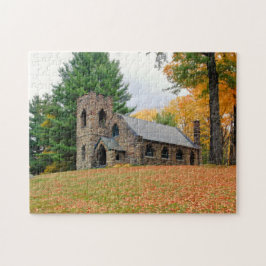 Puzzle Capilla en otoño