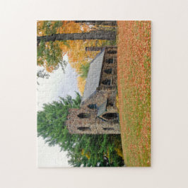 Puzzle Capilla en otoño