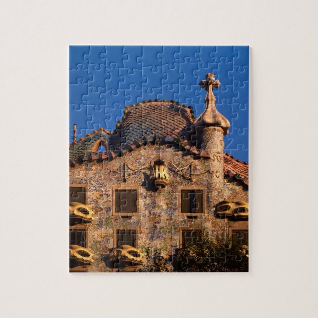 Puzzle Casa Batilo, Arquitectura de Gaudi, Barcelona, (Vertical)
