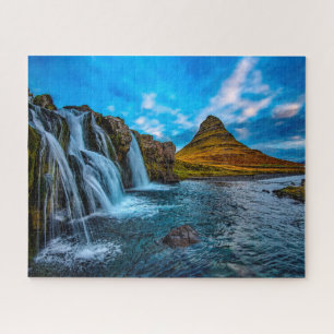 Puzzle Cascada de agua de Jigsaws kirkjufall en Islandia.