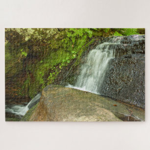 Puzzle Cascada del bosque musgoso de Hungarian Falls