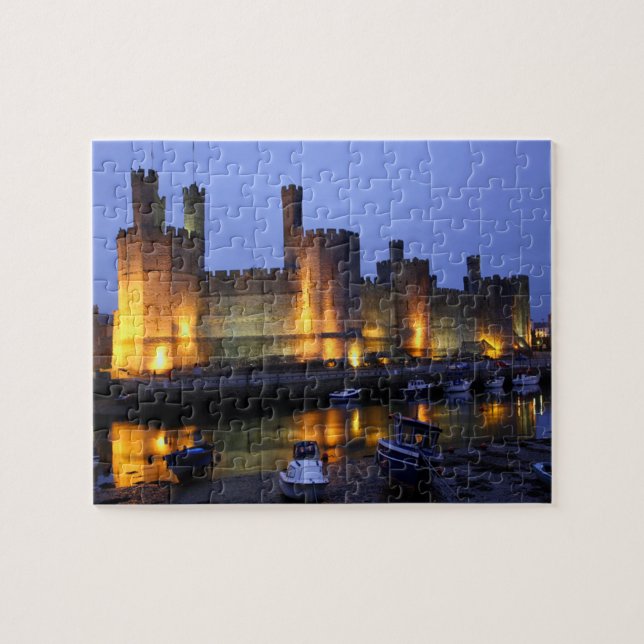 Puzzle Castillo de Caernarfon en la oscuridad (Horizontal)
