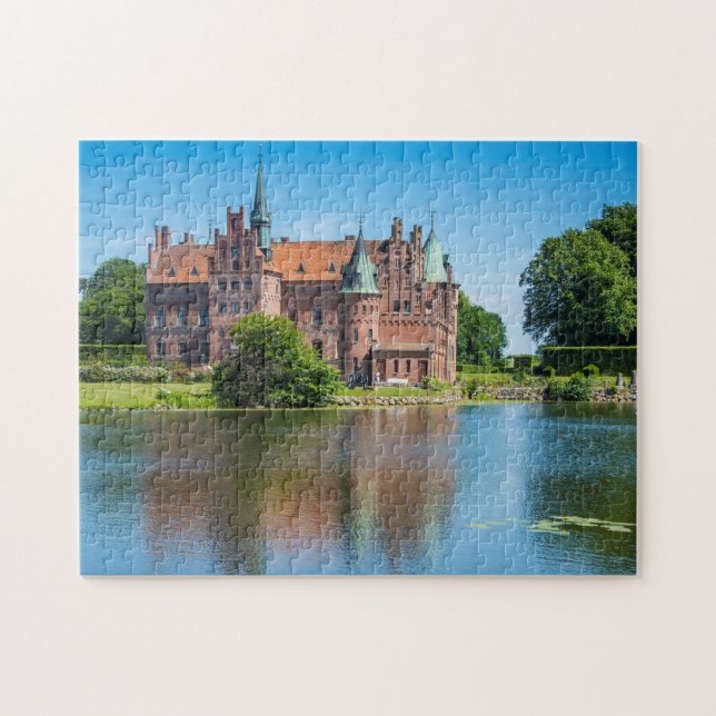 Puzzle Castillo Egeskov junto a un estanque (Horizontal)
