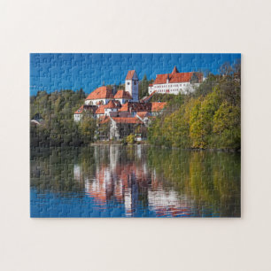 Puzzle Castillo y Abby junto al río