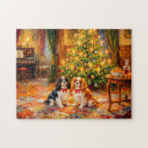 Cavalier Spaniels en el árbol de Navidad
