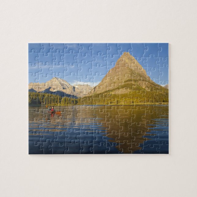 Puzzle Cayendo en kayak en el lago Swiftcurrent al amanec (Horizontal)