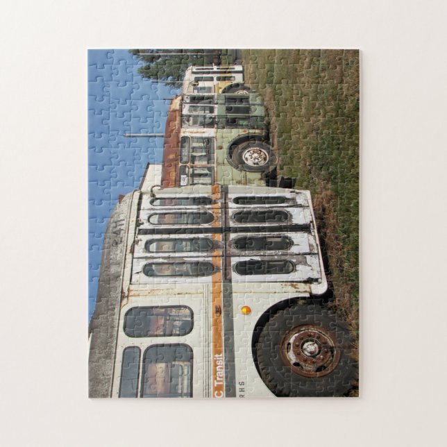 Puzzle Cementerio de autobuses (Vertical)