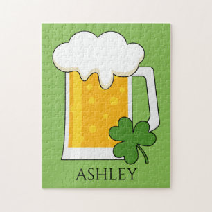 Puzzle Cerveza irlandesa Mug con Shamrock Clover   Person