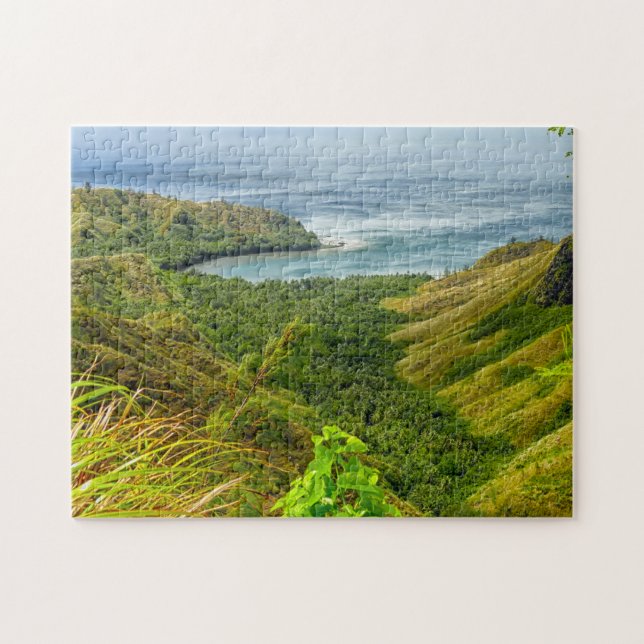 Puzzle Cetti Bay Guam. (Horizontal)