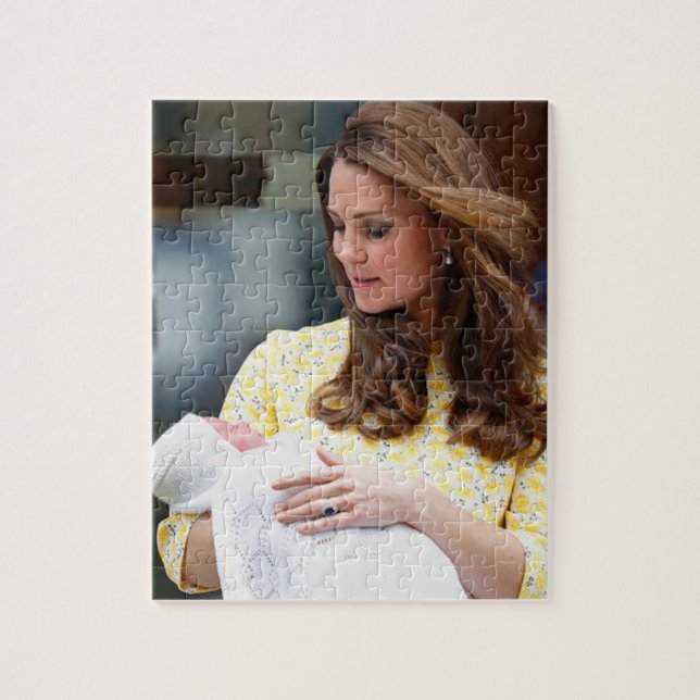 Puzzle Charlotte Elizabeth Diana - Británicos quieren a (Vertical)