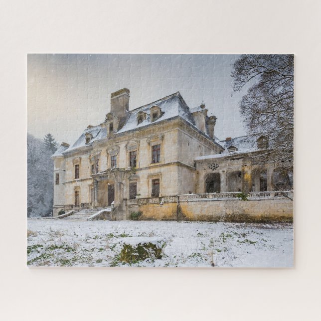 Puzzle Chateau francés con fantasía abandonada y nieve en (Horizontal)